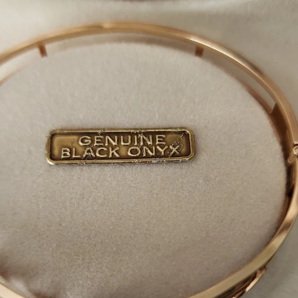 Vintage Gold and Black Bracelet - Picture 14 of 16